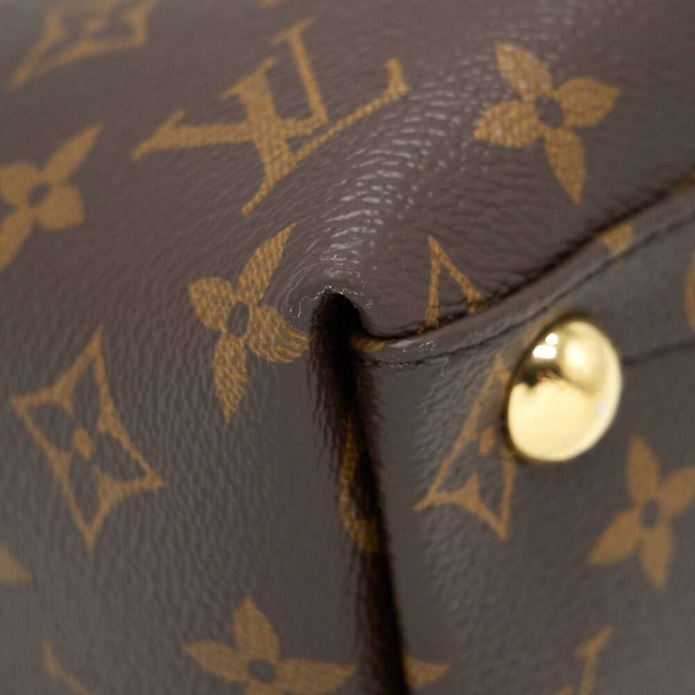 AAA Replica Louis Vuitton LV V TOTE BAG MEDIUM BLACK GHW