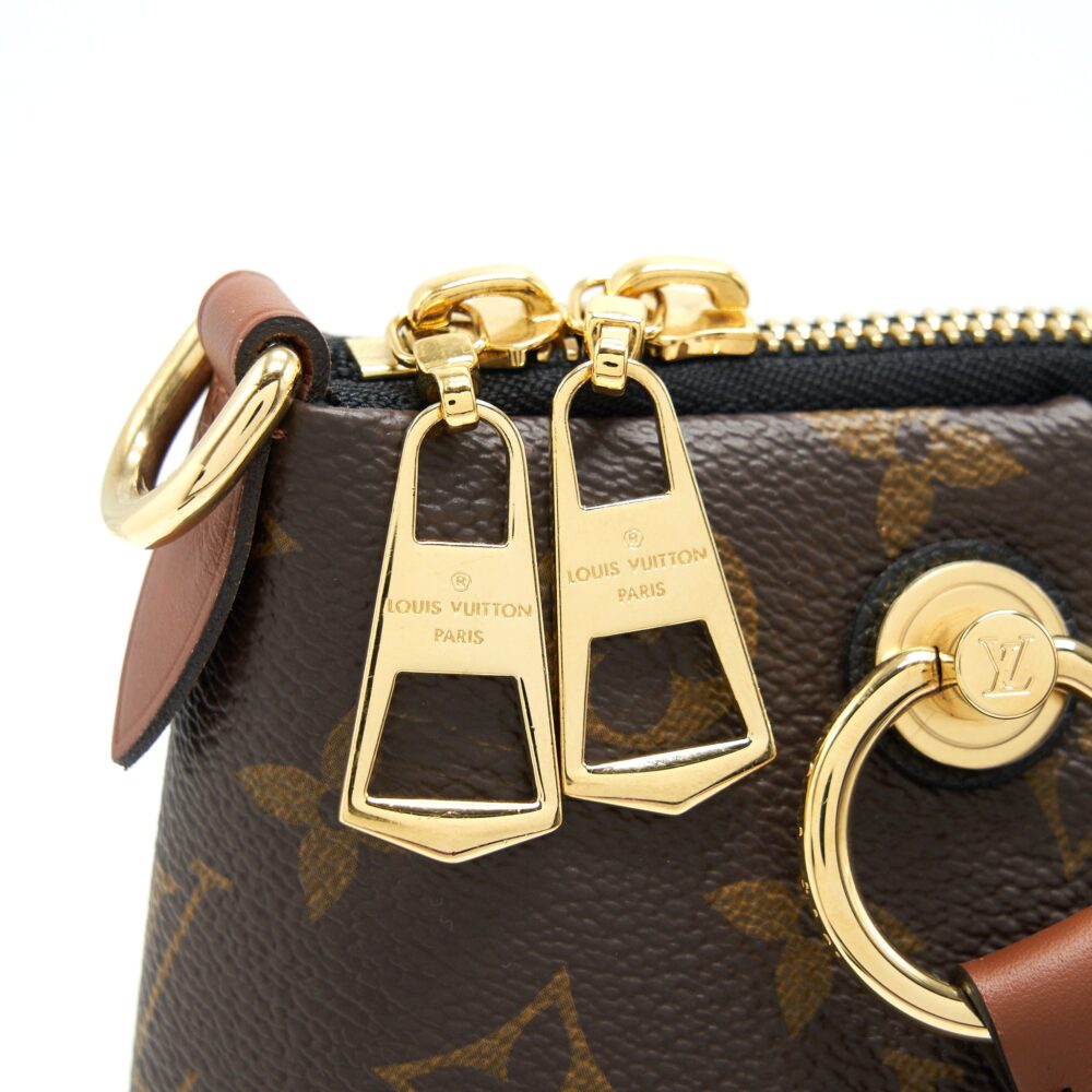 AAA Replica Louis Vuitton LV V TOTE BAG MEDIUM BLACK GHW