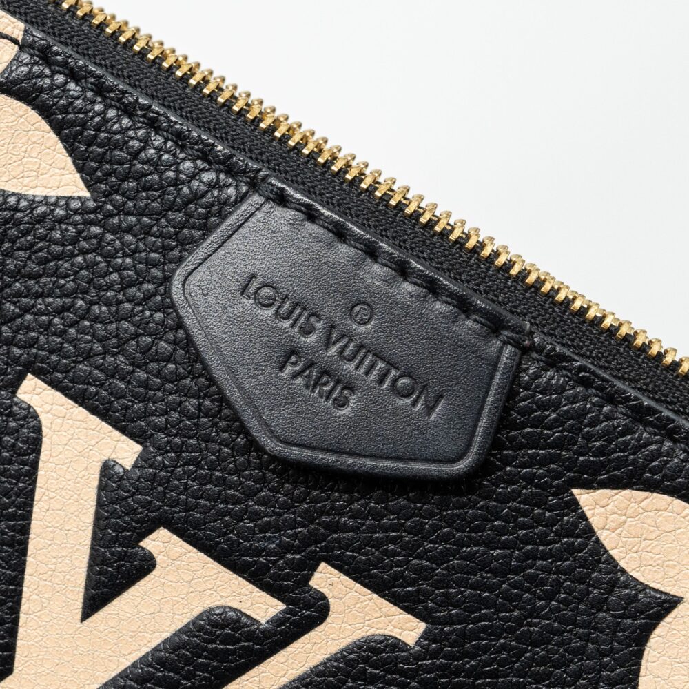 AAA Replica Louis Vuitton LV MULTI POCHETTE MONOGRAM EMPREINTE BLACK GHW