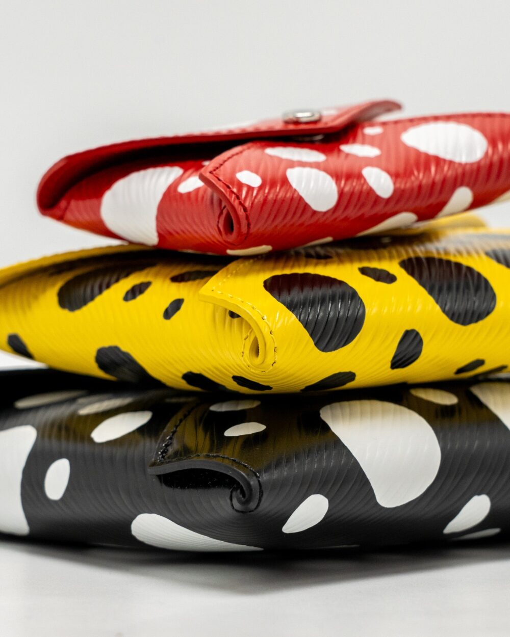 AAA Replica Louis Vuitton LV YAYOYI KUSAMA KIRIGAMI POCHETTE EPI LEATHER MULTICOLOUR SHW