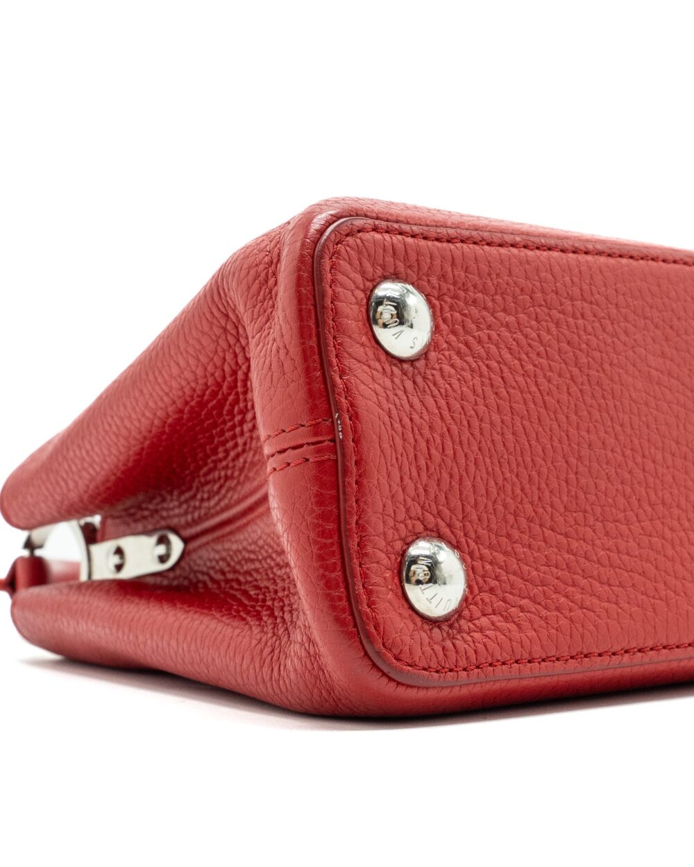 AAA Replica Louis Vuitton LV CAPUCINES BB TAURILLON RED GHW