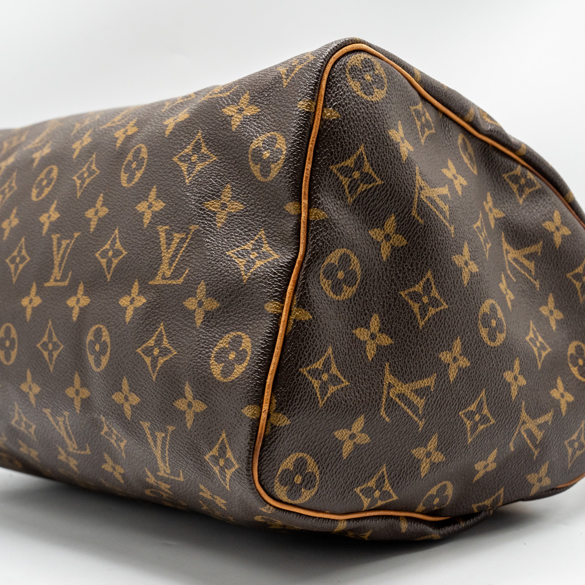 AAA Replica Louis Vuitton LV SPEEDY 35 MONOGRAM CANVAS GHW