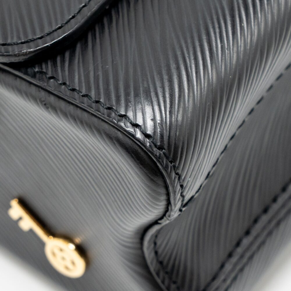 AAA Replica Louis Vuitton LV LOVE LOCK TWIST MM EPI BLACK MULTICOLOUR HARDWARE