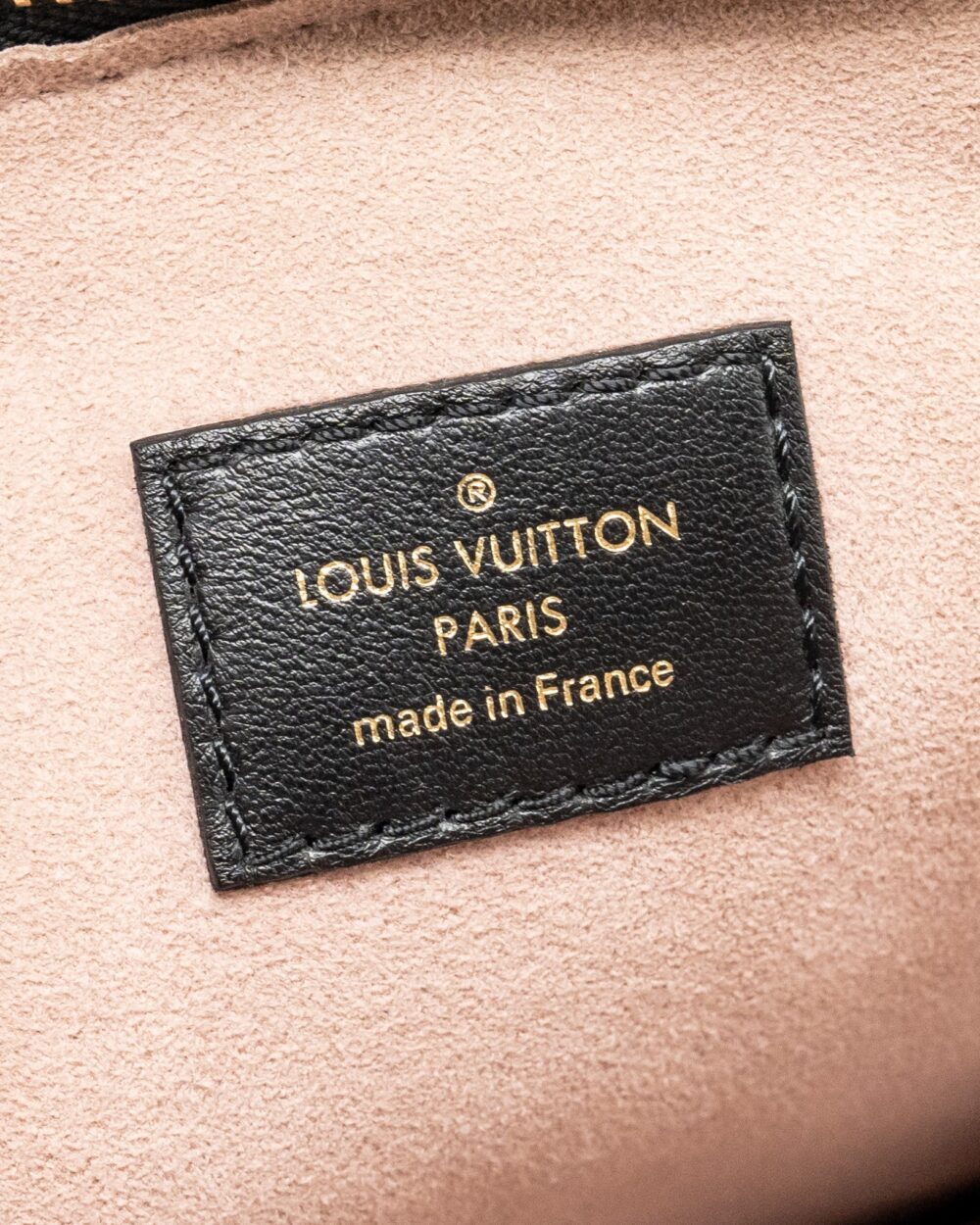 AAA Replica Louis Vuitton LV COUSSIN PM LAMBSKIN BLACK GHW