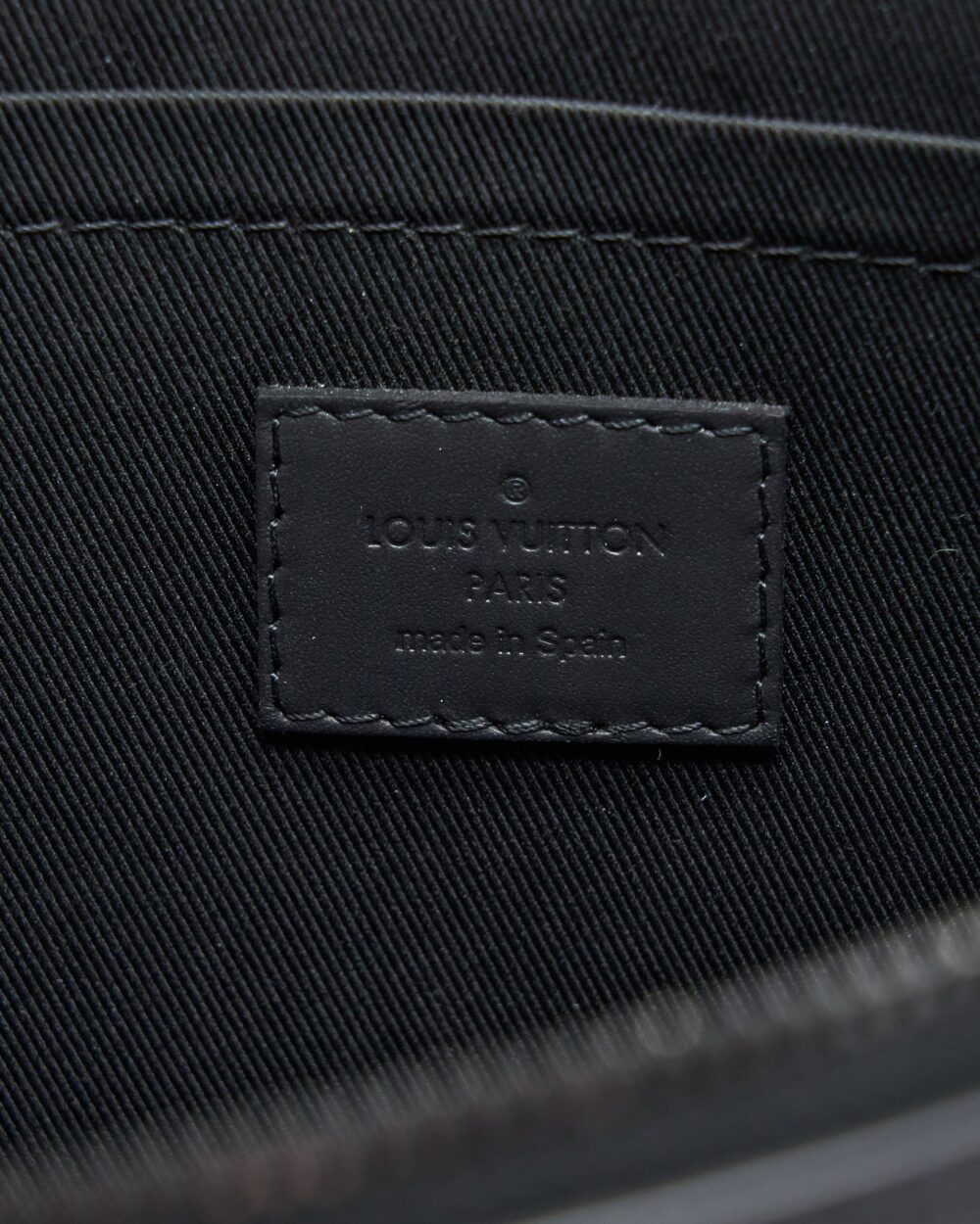 AAA Replica Louis Vuitton LV DISCOVERY POCHETTE MONOGRAM SHADOW BLACK WITH BLACK HARDWARE