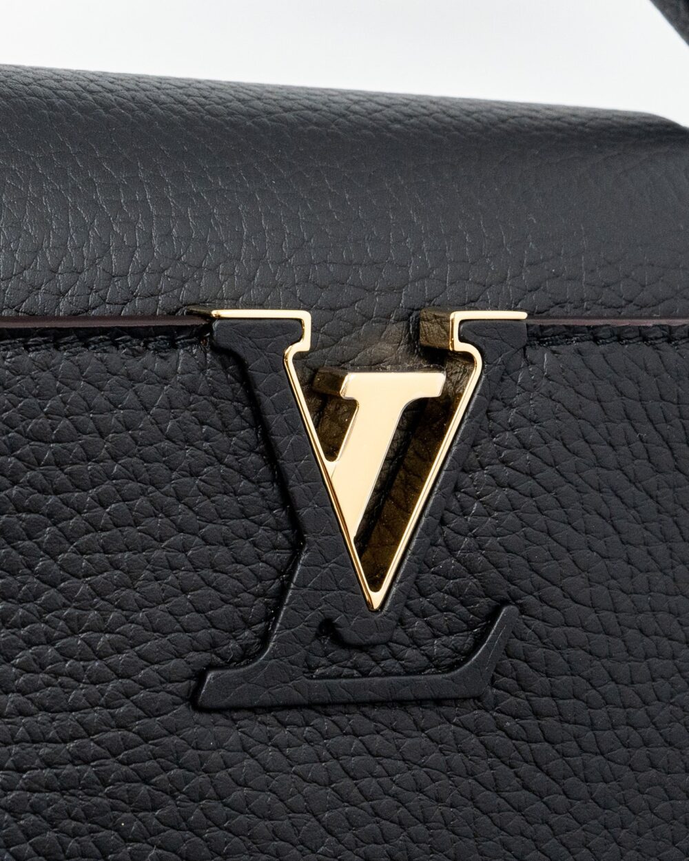 AAA Replica Louis Vuitton LV CAPUCINES BB TAURILLON BLACK GHW(NEW VERSION)