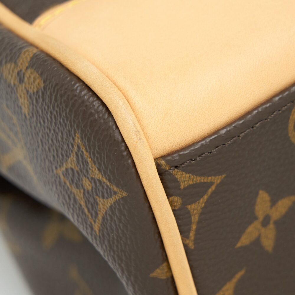 AAA Replica Louis Vuitton LV BEVERLY MM SHOULDER BAG MONOGRAM CANVAS AND LEATHER GHW