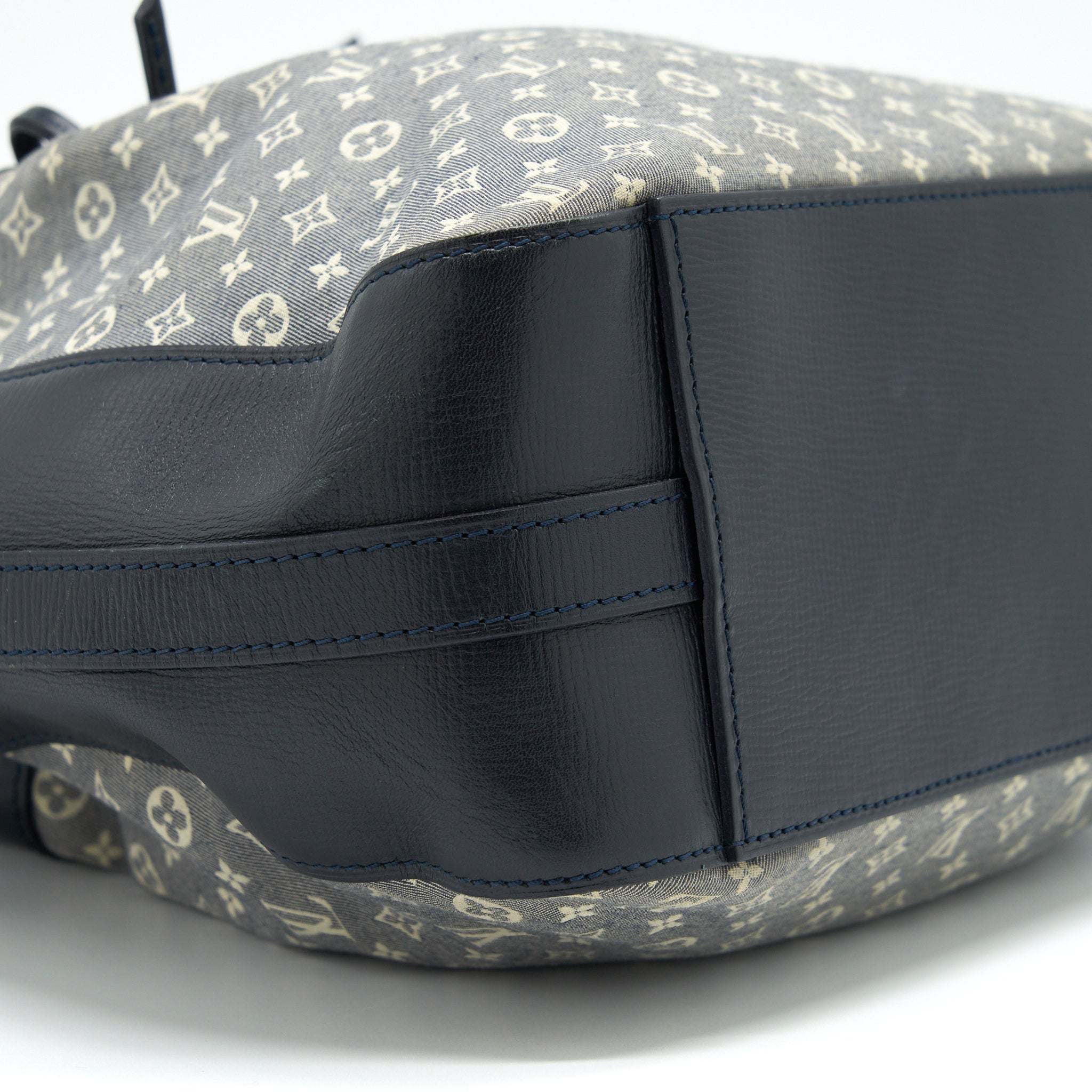 AAA Replica Louis Vuitton LV IDYLLE NOE BAG ENCRE MONOGRAM PRINT CANVAS AND LEATHER GHW