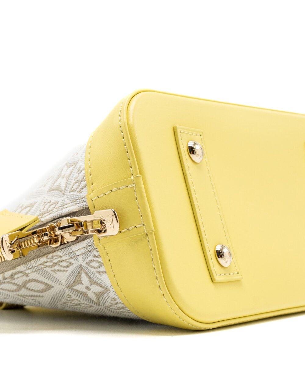 AAA Replica Louis Vuitton LV SINCE 1854 ALMA BB JAUNE GHW