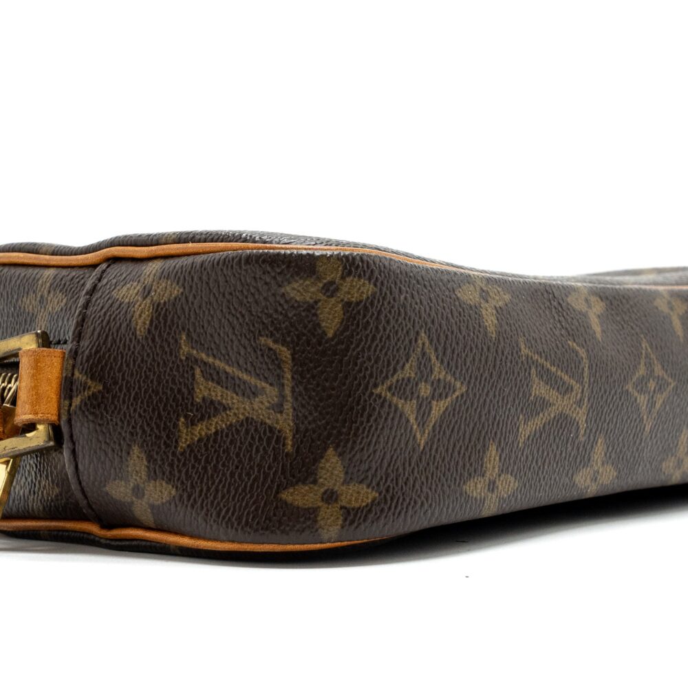 AAA Replica Louis Vuitton LV VINTAGE CITE CLUTCH POCHETTE MONOGRAM CANVAS GHW