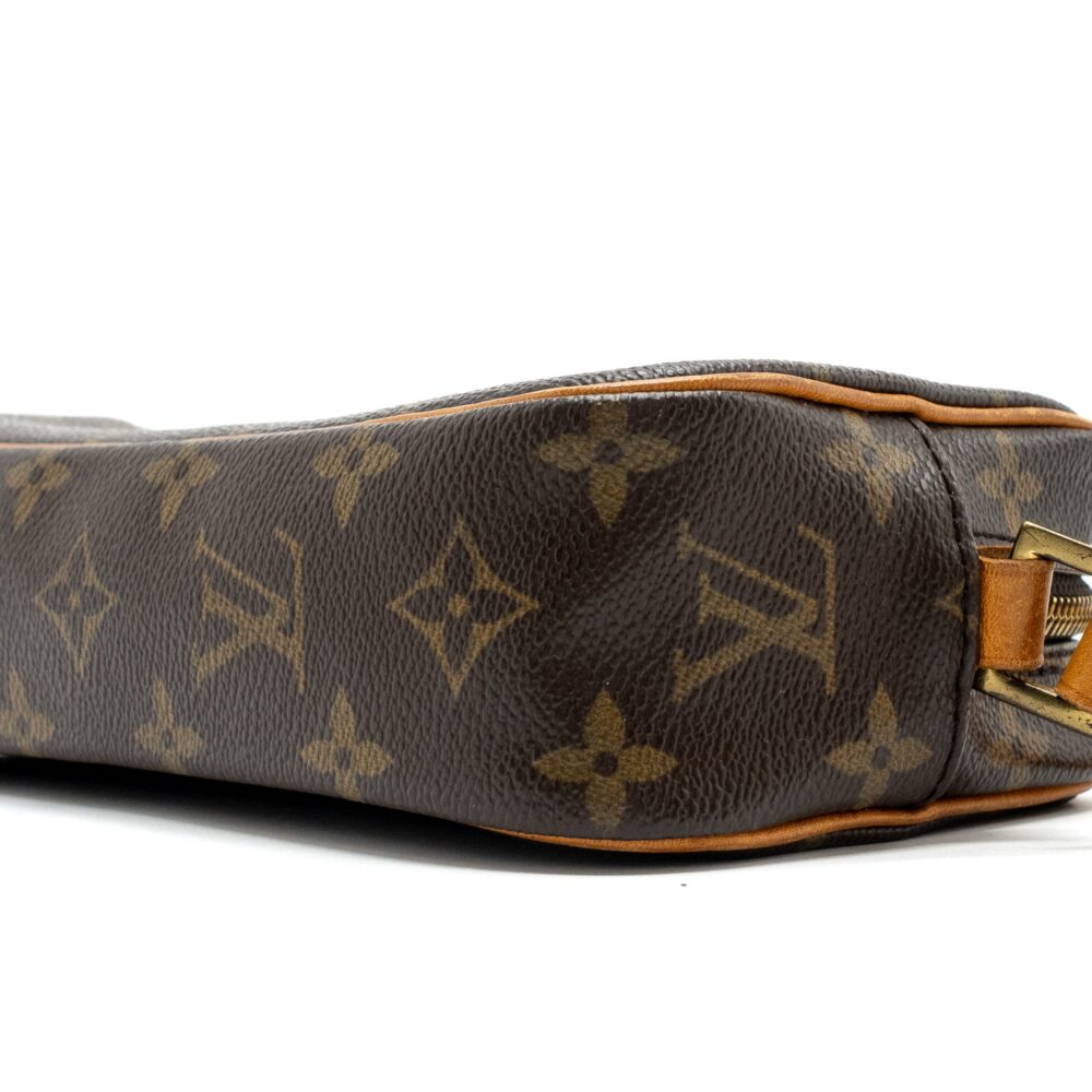 AAA Replica Louis Vuitton LV VINTAGE CITE CLUTCH POCHETTE MONOGRAM CANVAS GHW