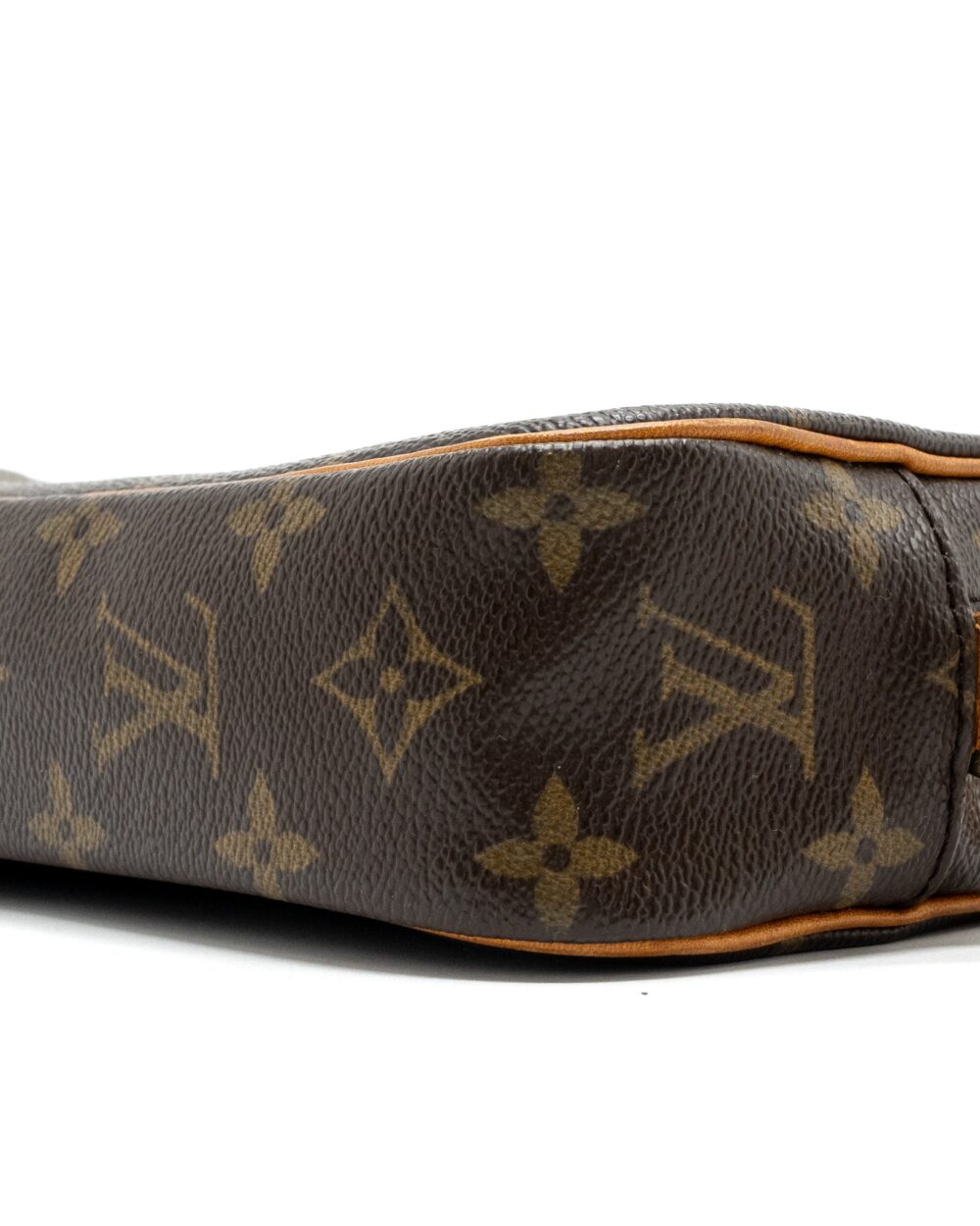 AAA Replica Louis Vuitton LV VINTAGE CITE CLUTCH POCHETTE MONOGRAM CANVAS GHW