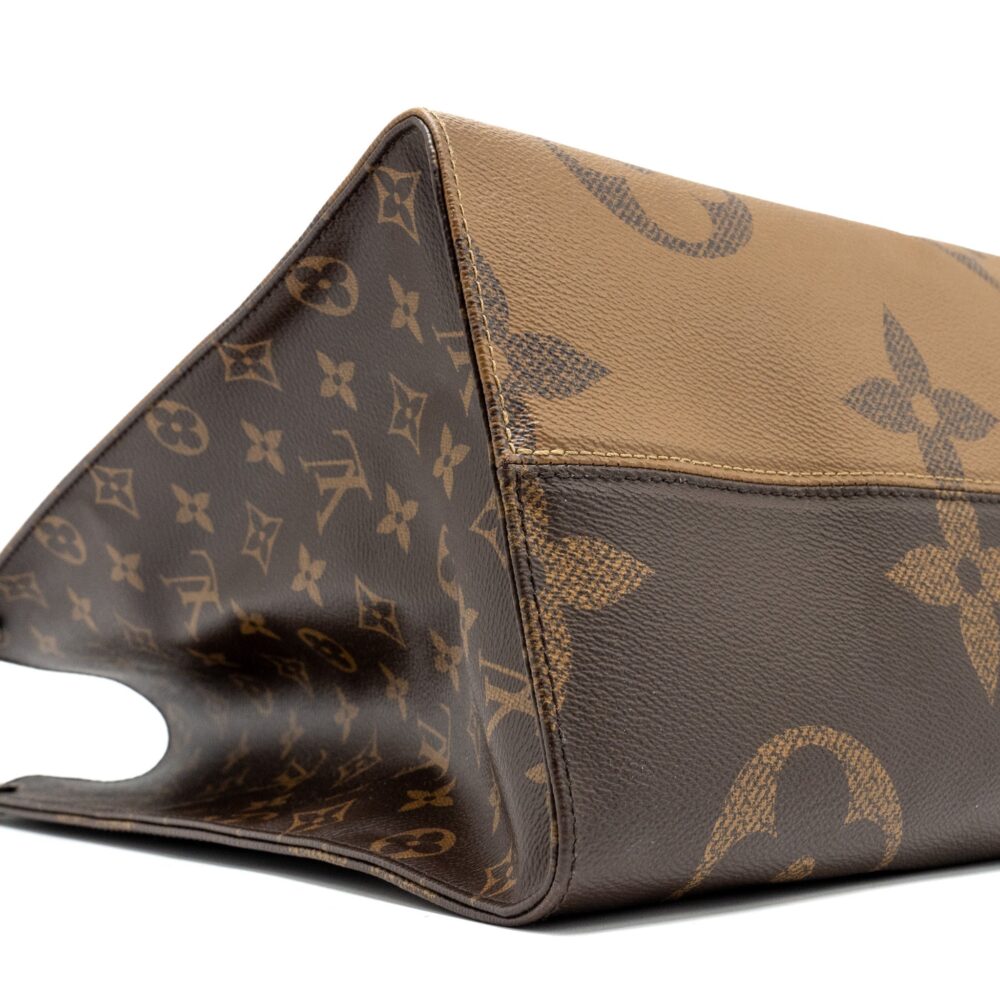 AAA Replica Louis Vuitton LV ONTOEGO GM MONOGRAM CANVAS GHW