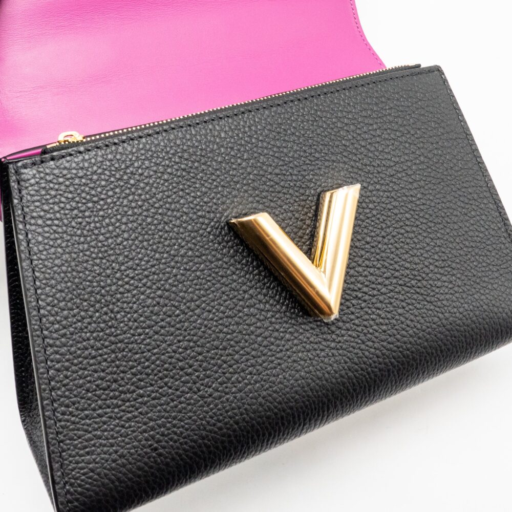 AAA Replica Louis Vuitton LV TWIST ONE HANDLE PM TAURILLON LEATHER BLACK/PINK GHW