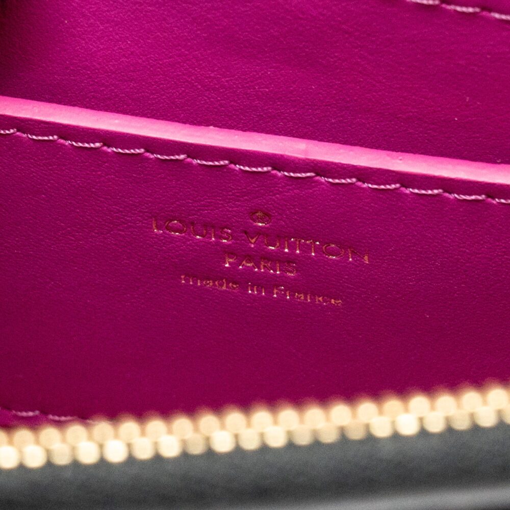 AAA Replica Louis Vuitton LV TWIST ONE HANDLE PM TAURILLON LEATHER BLACK/PINK GHW