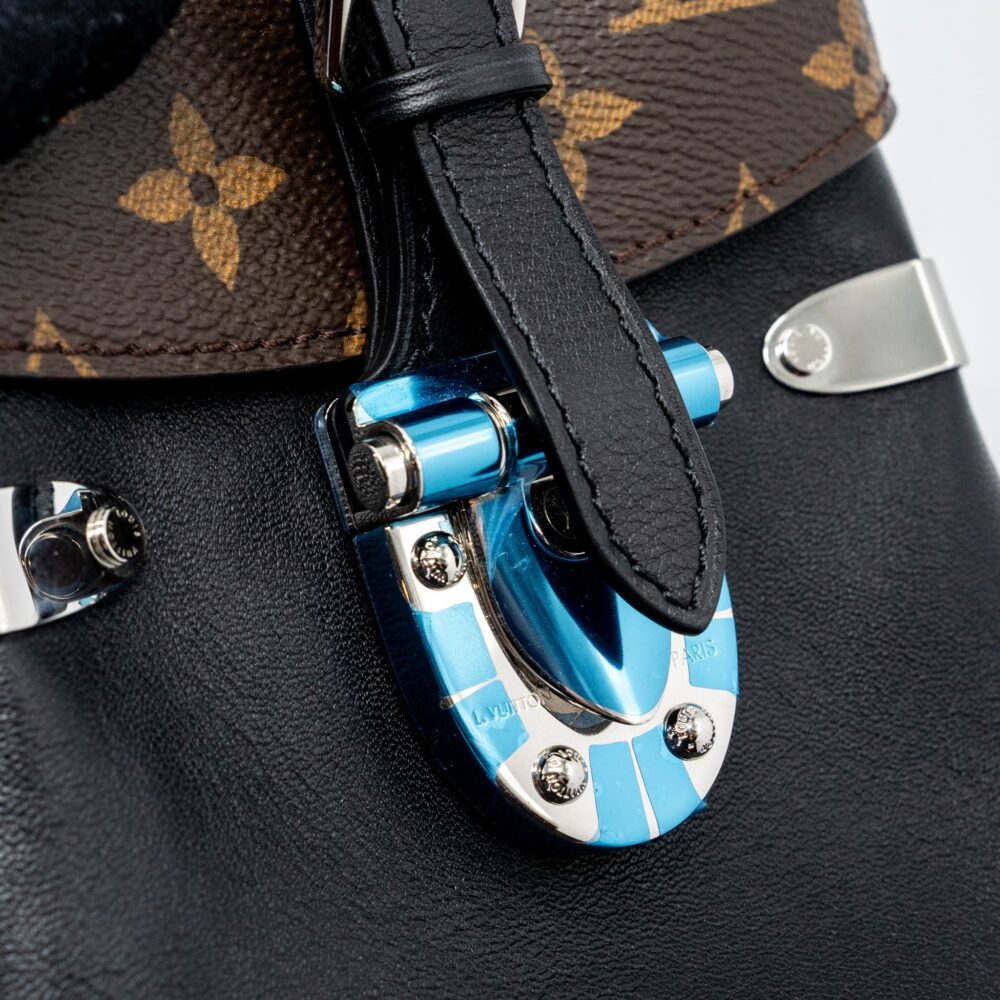 AAA Replica Louis Vuitton LV CAMERA BOX SHOULDER BAG MONOGRAM CANVAS SHW