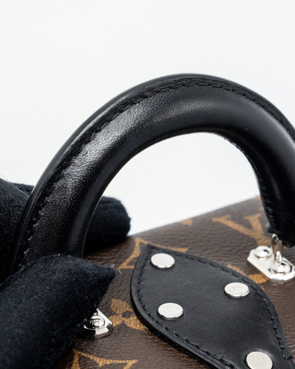 AAA Replica Louis Vuitton LV CAMERA BOX SHOULDER BAG MONOGRAM CANVAS SHW