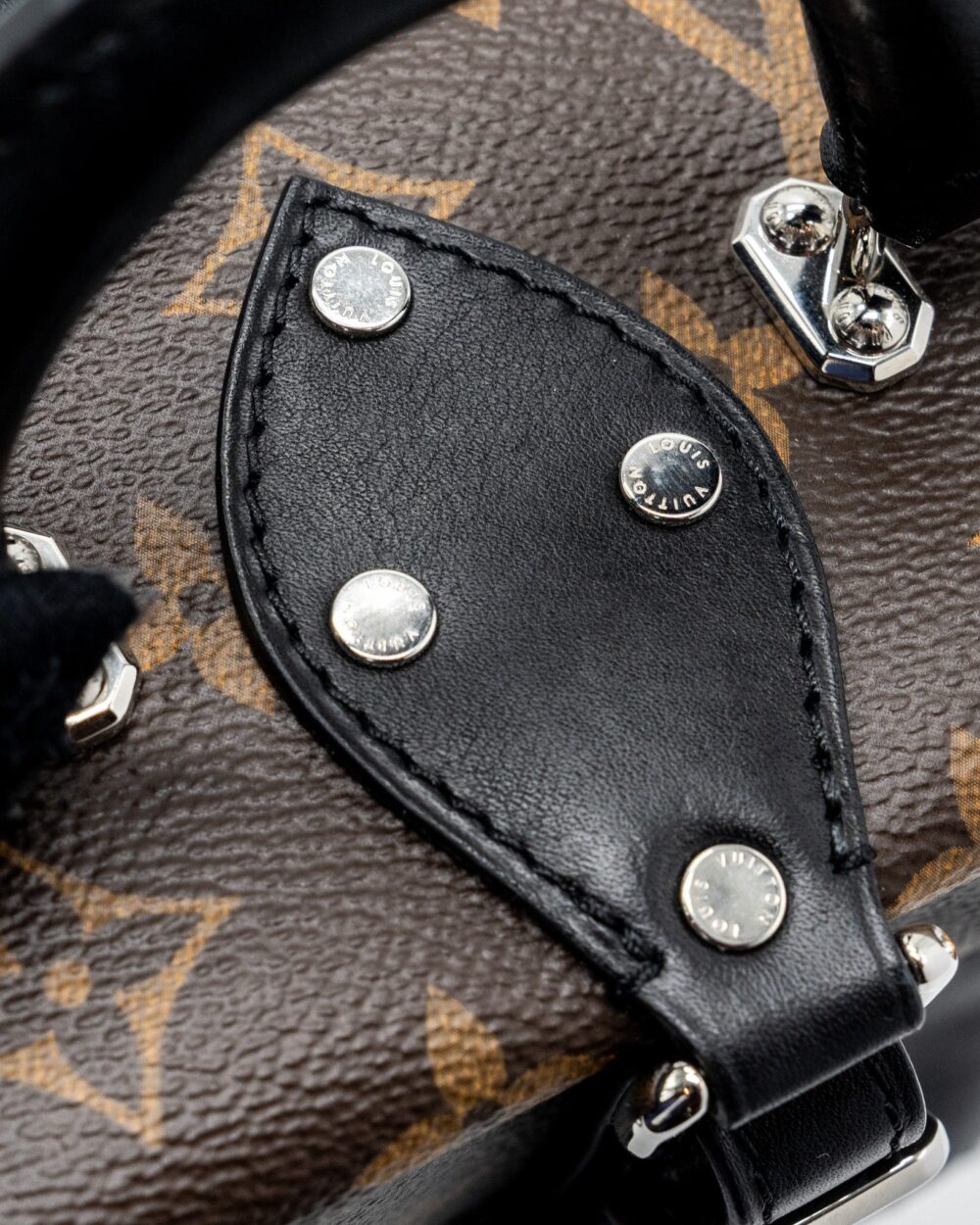 AAA Replica Louis Vuitton LV CAMERA BOX SHOULDER BAG MONOGRAM CANVAS SHW