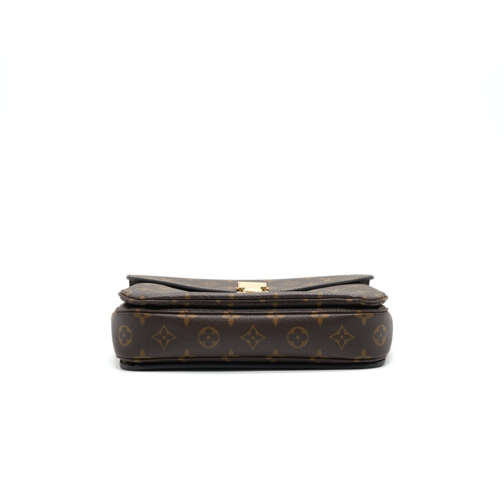 AAA Replica Louis Vuitton LV POCHETTE METIS MONOGRAM