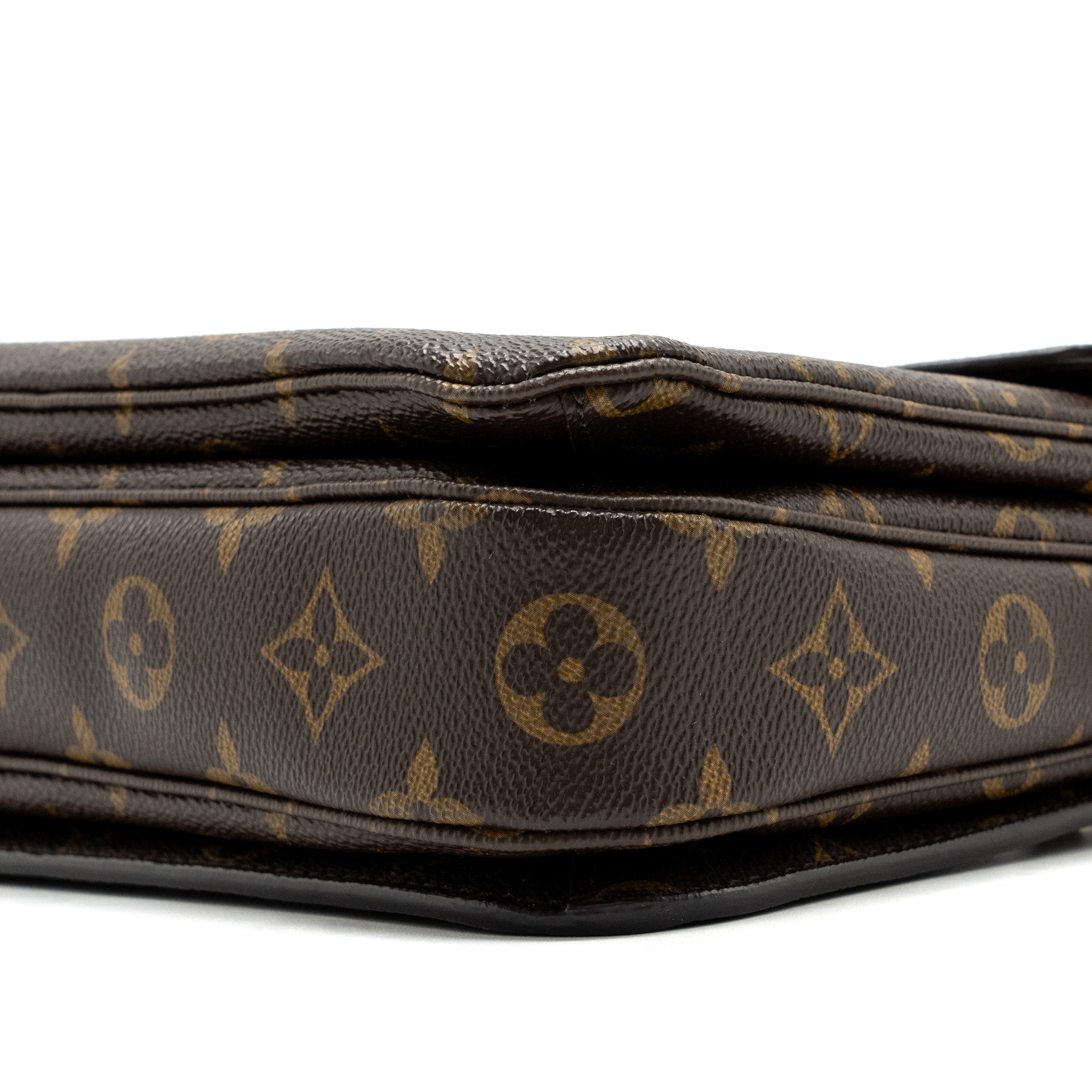 AAA Replica Louis Vuitton LV POCHETTE MÉTIS MONOGRAM CANVAS GHW