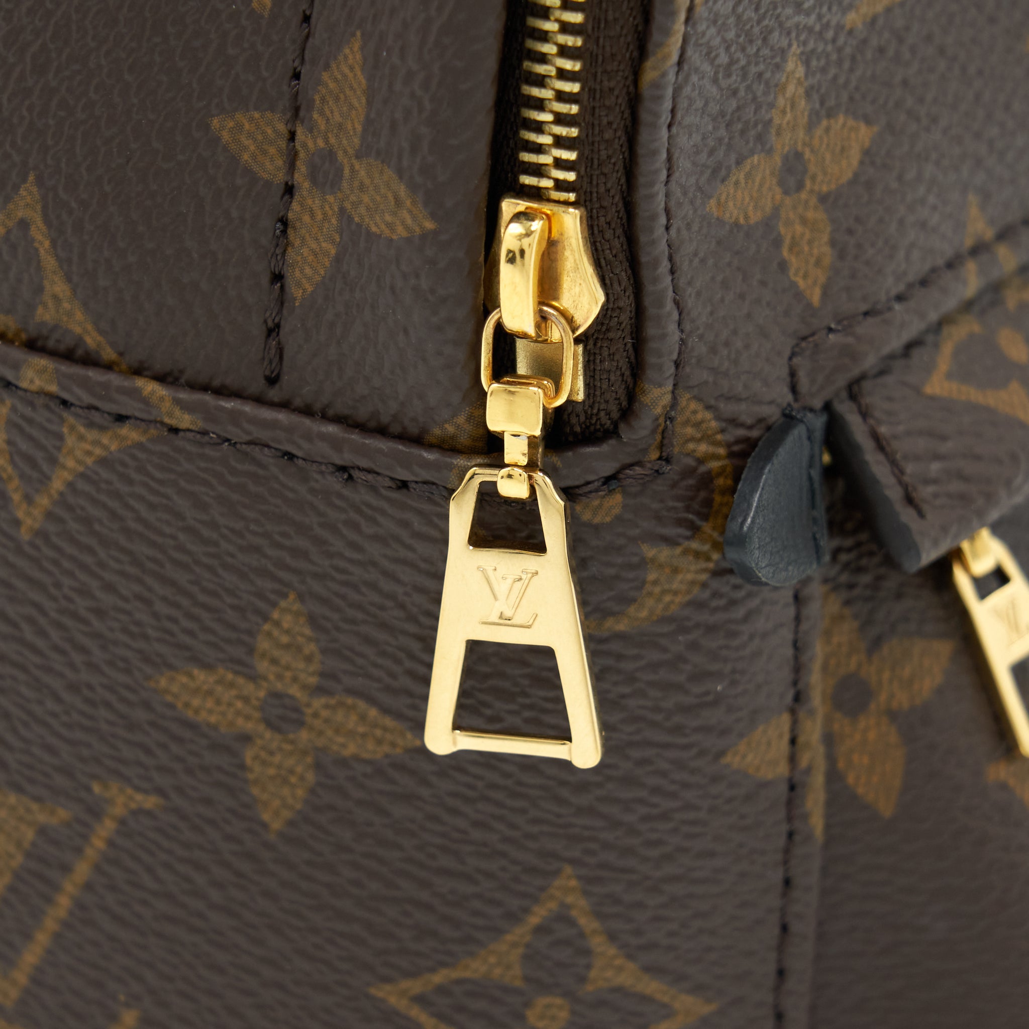 AAA Replica Louis Vuitton LV PALM SPRING MINI BACKPACK MONOGRAM CANVAS NEW ZIPPER