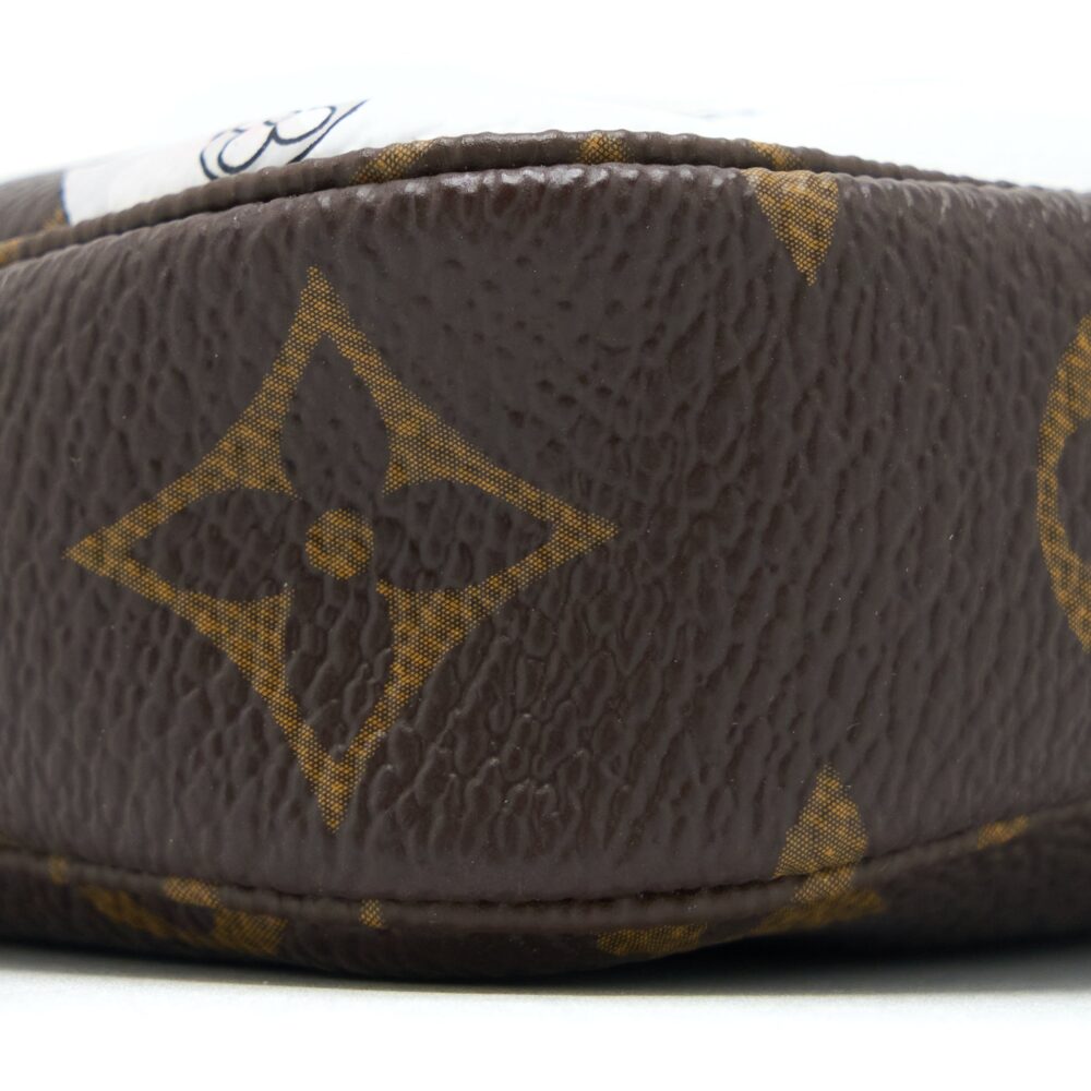 AAA Replica Louis Vuitton LV 2019 LIMITED MINI POCHETTE ACCESSORIES MONOGRAM CANVAS GHW