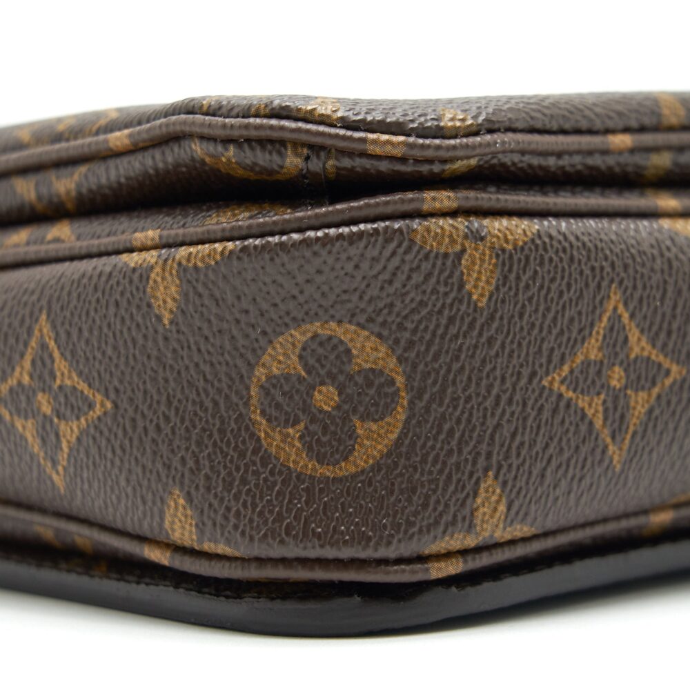 AAA Replica Louis Vuitton LV POCHETTE METIS MONOGRAM