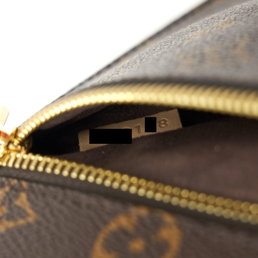 AAA Replica Louis Vuitton LV POCHETTE METIS MONOGRAM