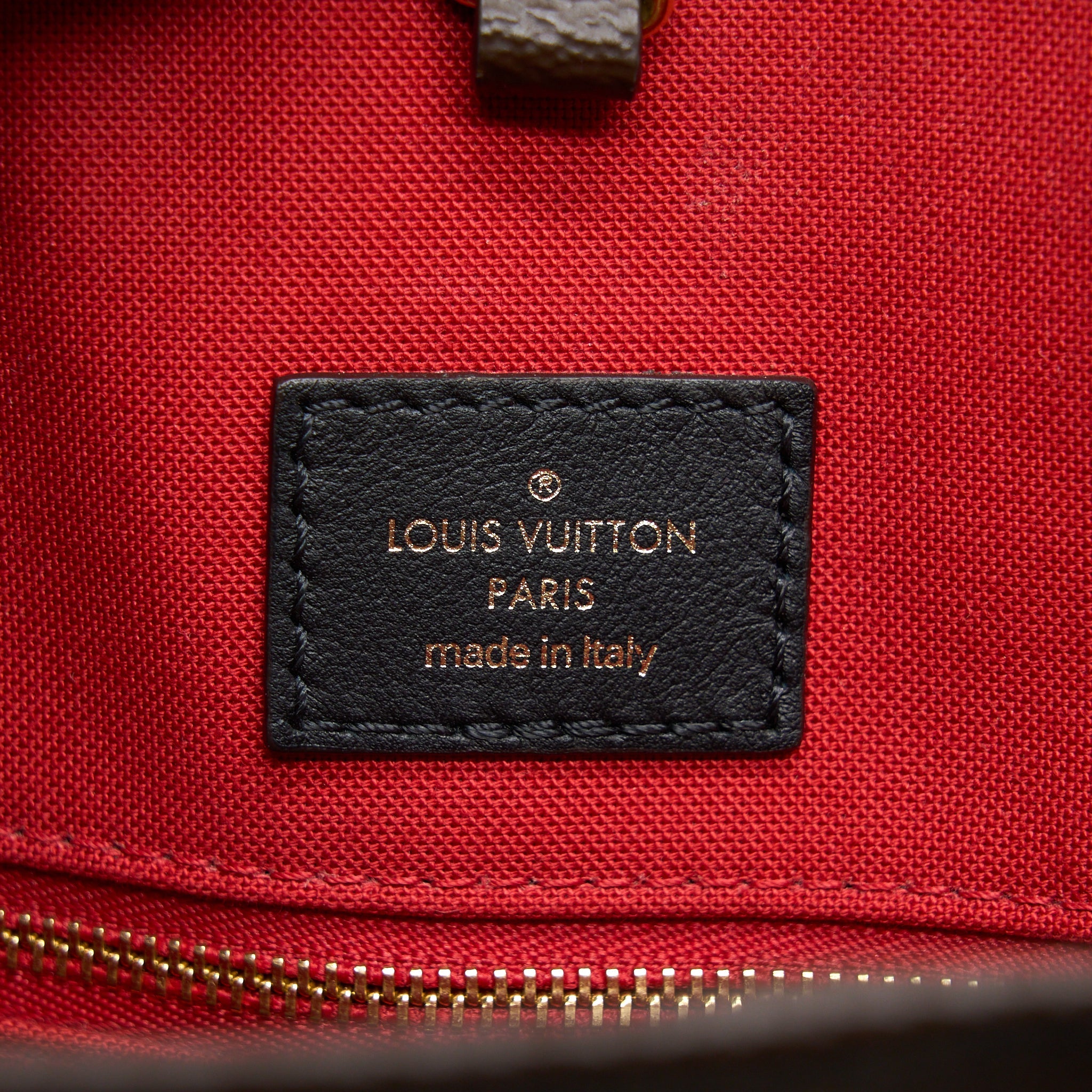 AAA Replica Louis Vuitton LV ON THE GO GM MONOGRAM REVERSE CANVAS GHW