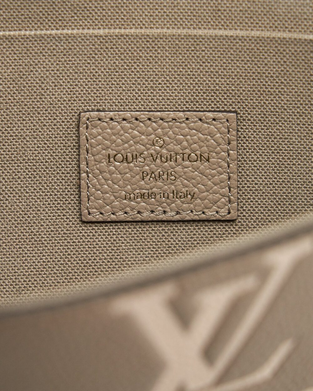 AAA Replica Louis Vuitton LV FELICIE POCHETTE TOURTERELLE/CREME GHW