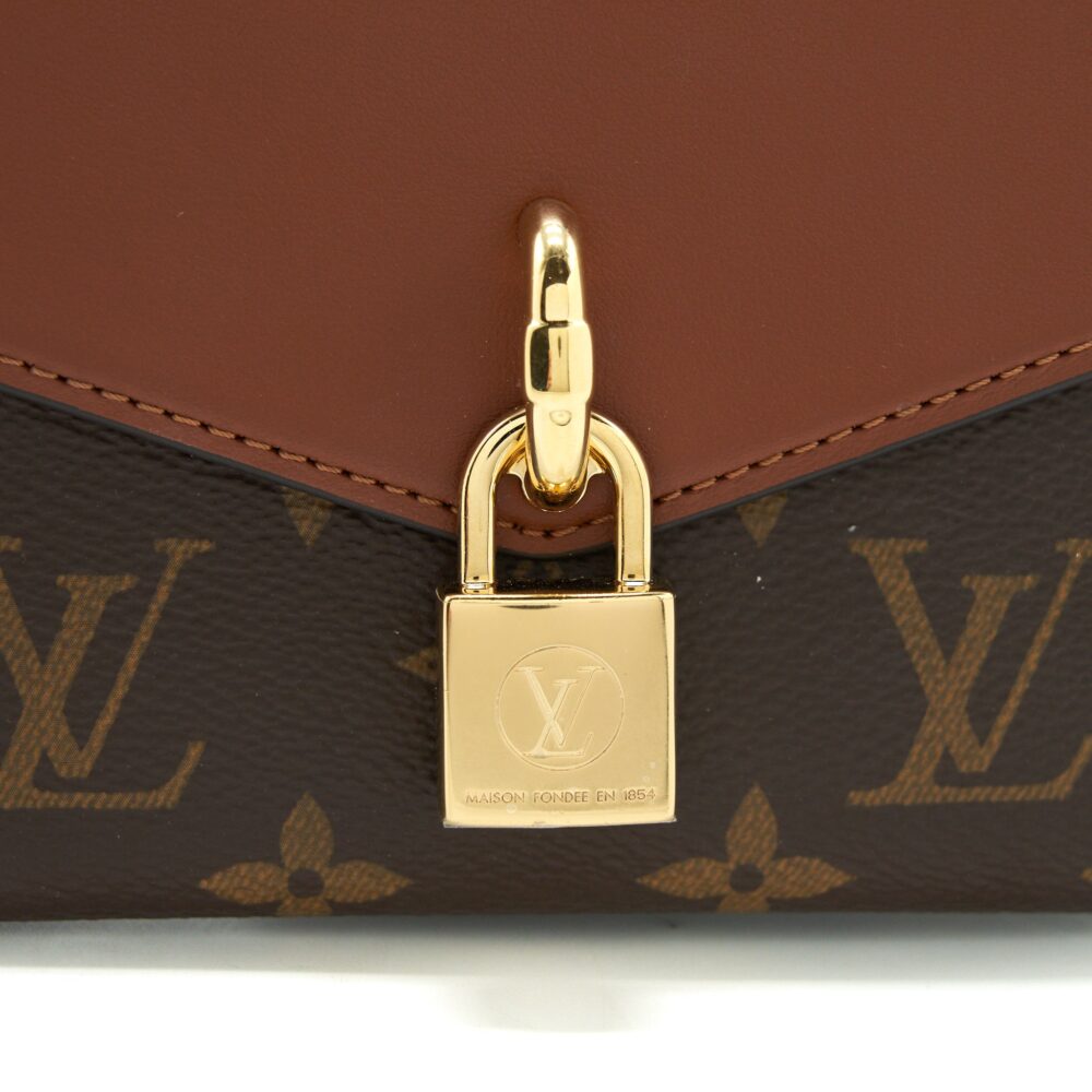 AAA Replica Louis Vuitton LV PADLOCK ON STRAP MONOGRAM CARAMEL GHW