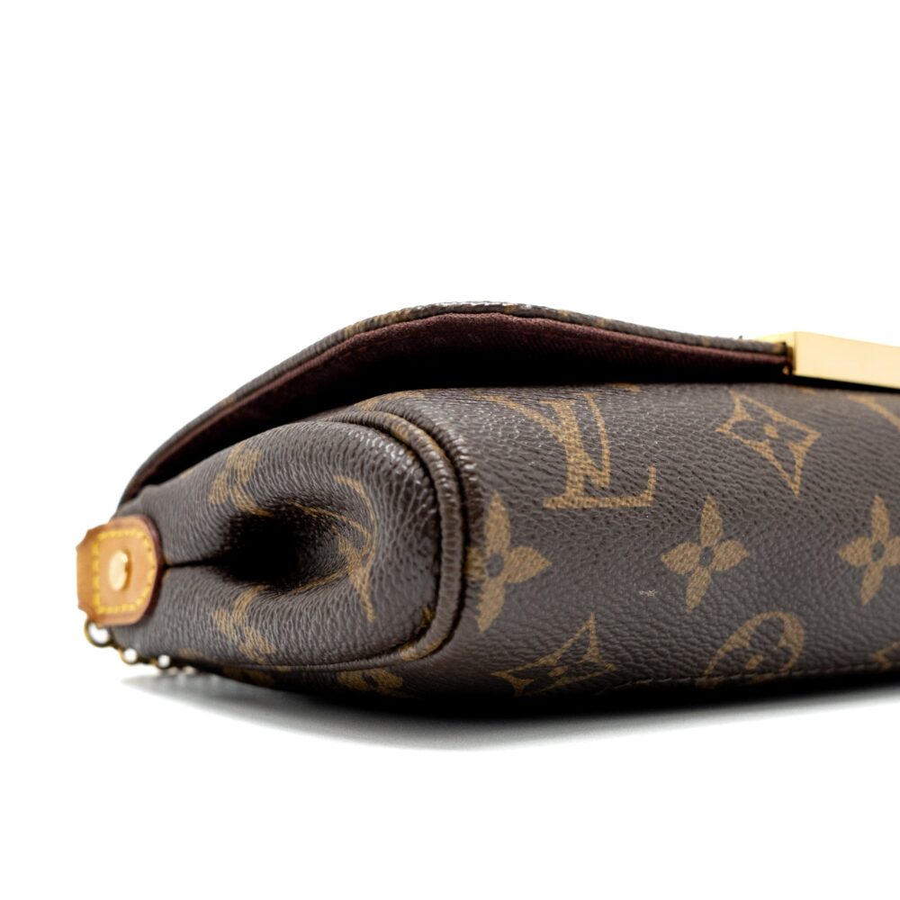AAA Replica Louis Vuitton LV FAVOURITE PM BAG MONOGRAM CANVAS GHW