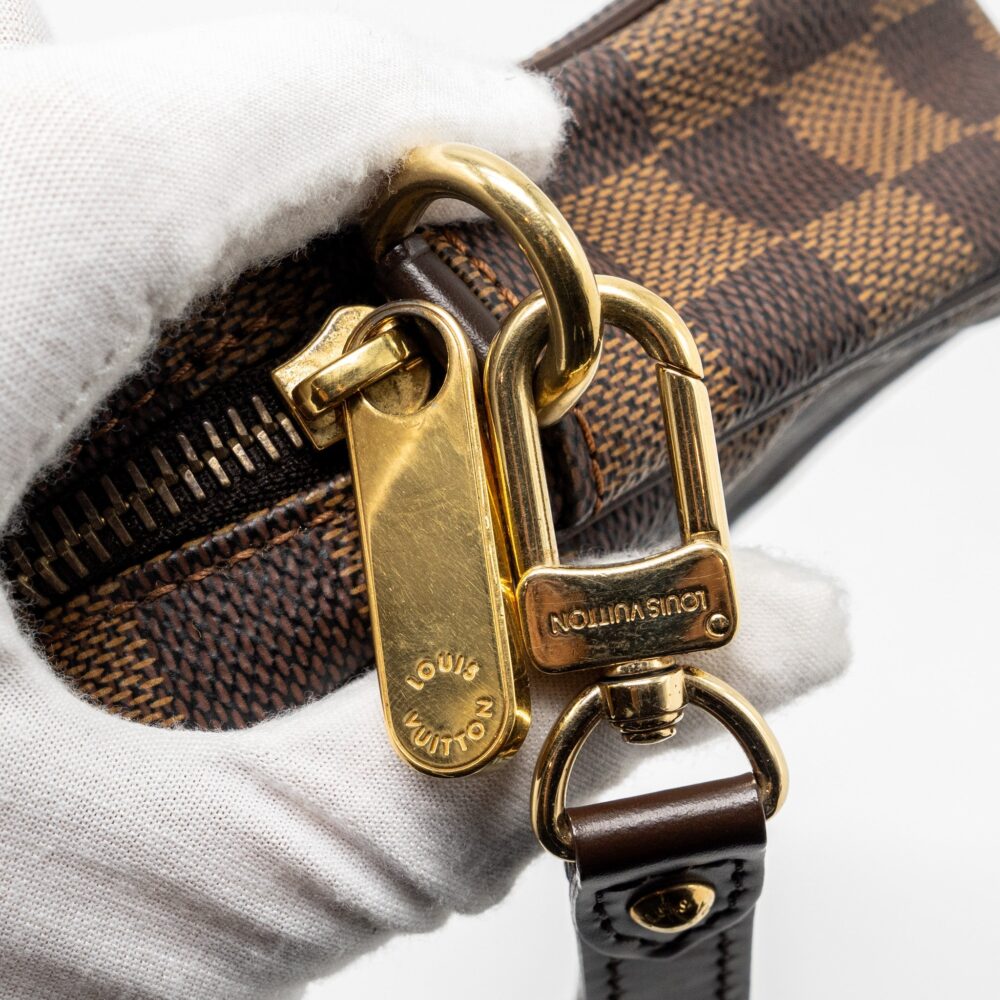 AAA Replica Louis Vuitton LV POUCH DAMIER EBENE GHW