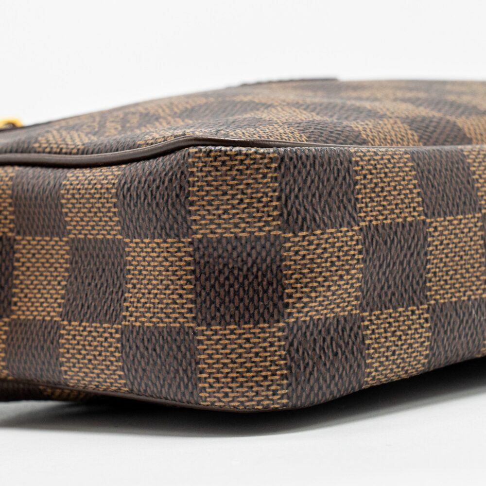 AAA Replica Louis Vuitton LV POUCH DAMIER EBENE GHW