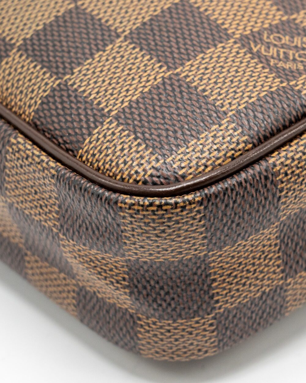 AAA Replica Louis Vuitton LV POUCH DAMIER EBENE GHW