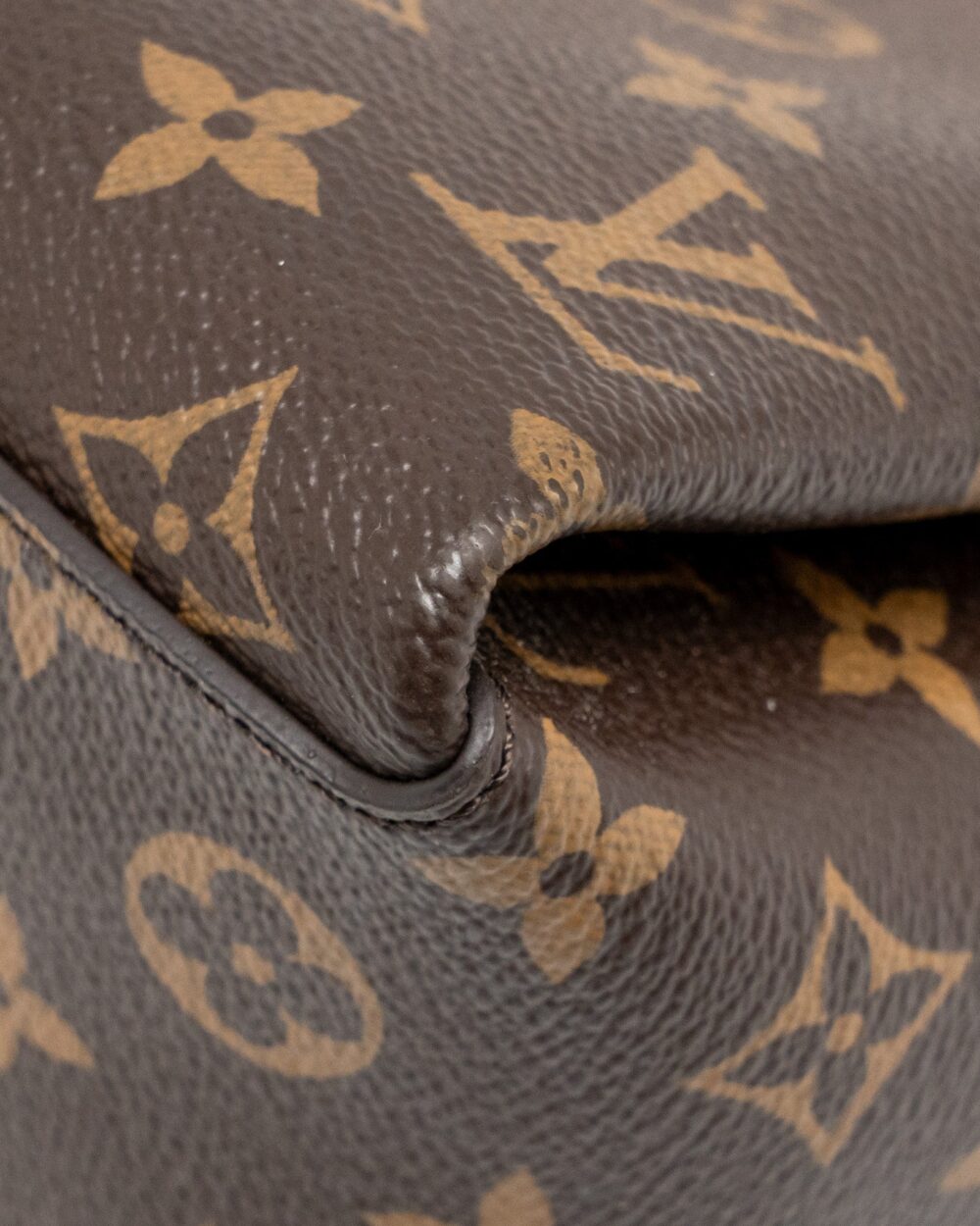 AAA Replica Louis Vuitton LV SOUFFLOT MM MONOGRAM CANVAS GHW