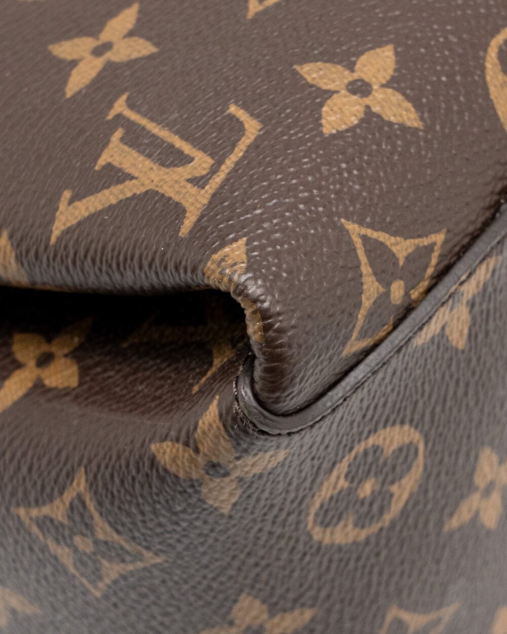 AAA Replica Louis Vuitton LV SOUFFLOT MM MONOGRAM CANVAS GHW
