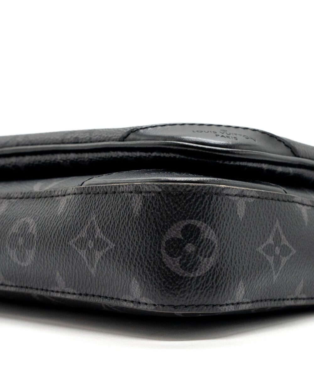 AAA Replica Louis Vuitton LV TRIO MESSENGER BAG MONOGRAM ECLIPSE SHW