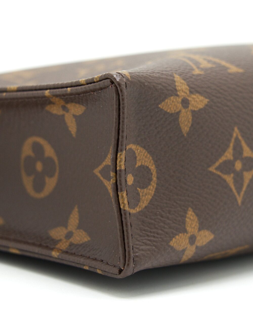 AAA Replica Louis Vuitton LV TOILETRY POCHETTE 26CM MONOGRAM CANVAS
