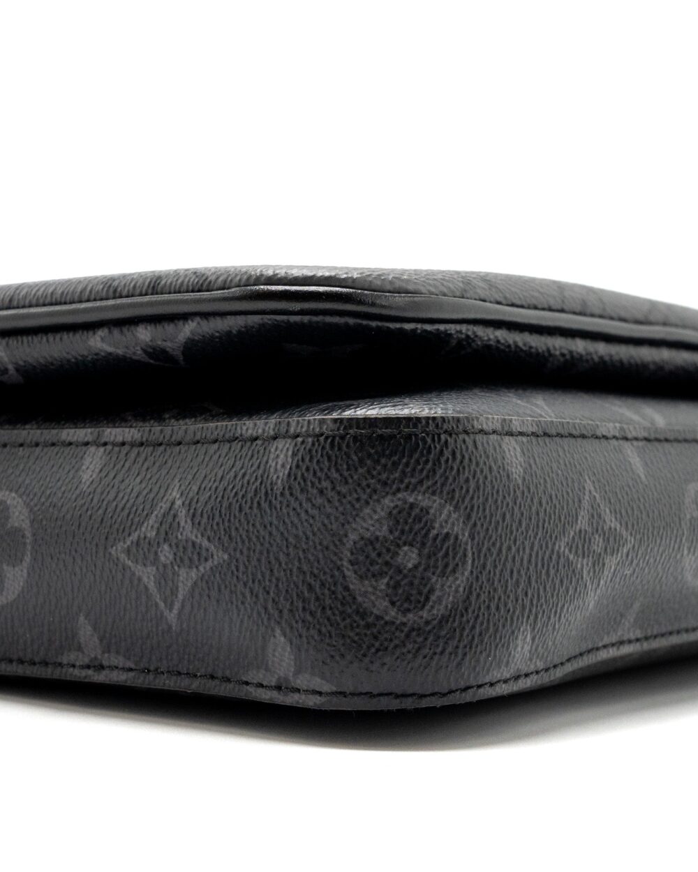 AAA Replica Louis Vuitton LV TRIO MESSENGER BAG MONOGRAM ECLIPSE SHW