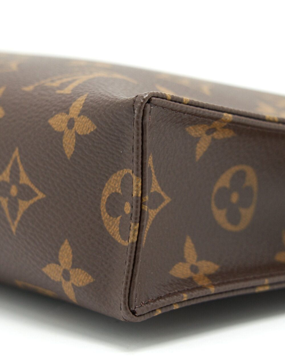 AAA Replica Louis Vuitton LV TOILETRY POCHETTE 26CM MONOGRAM CANVAS