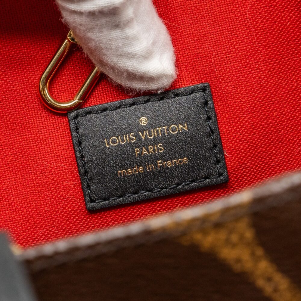 AAA Replica Louis Vuitton LV ONTHEGO MM MONOGRAM CANVAS GHW