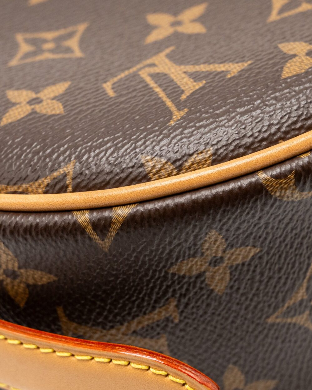 AAA Replica Louis Vuitton LV TAMBOURIN BAG MONOGRAM CANVAS GHW