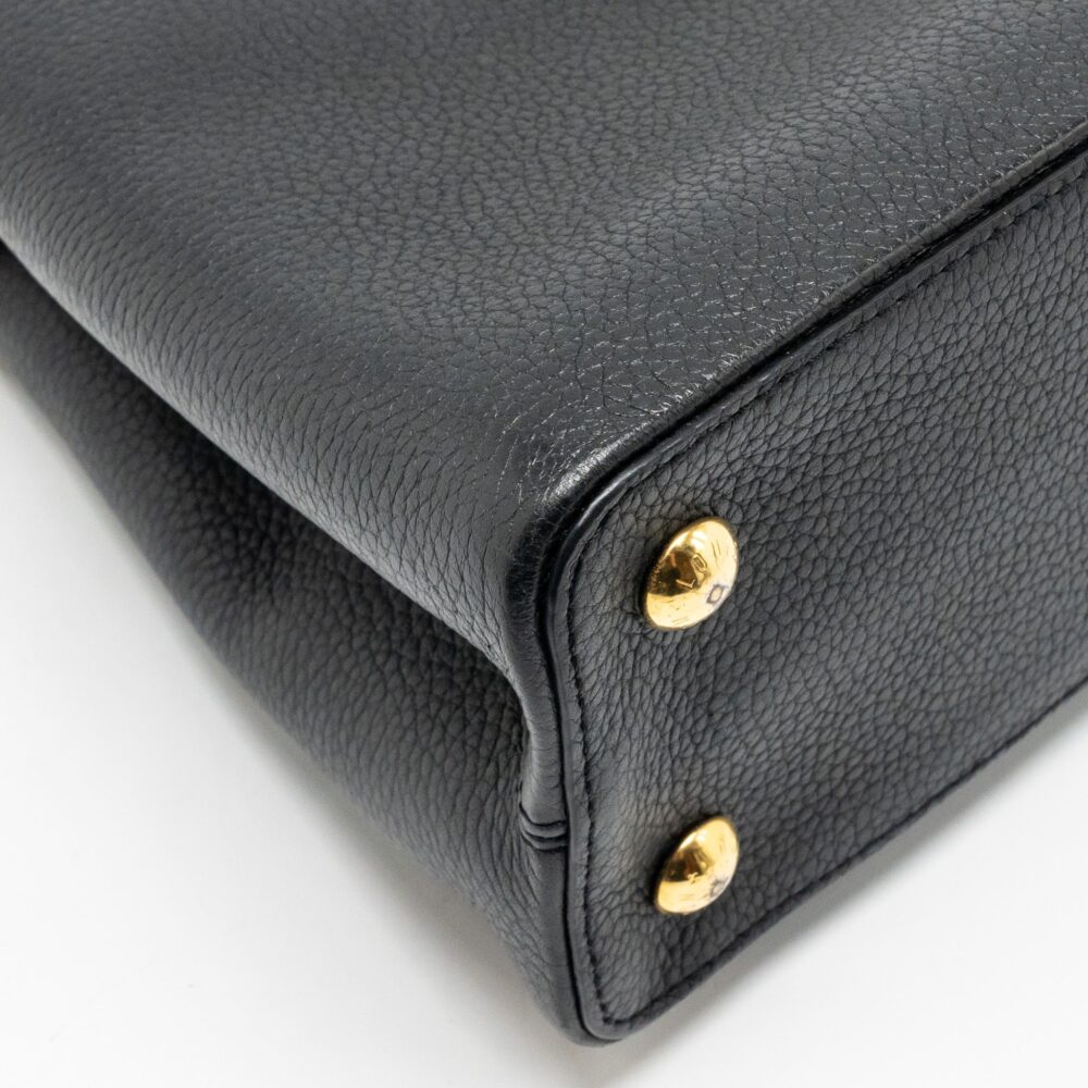AAA Replica Louis Vuitton LV CAPUCINES MM CALFSKIN BLACK GHW