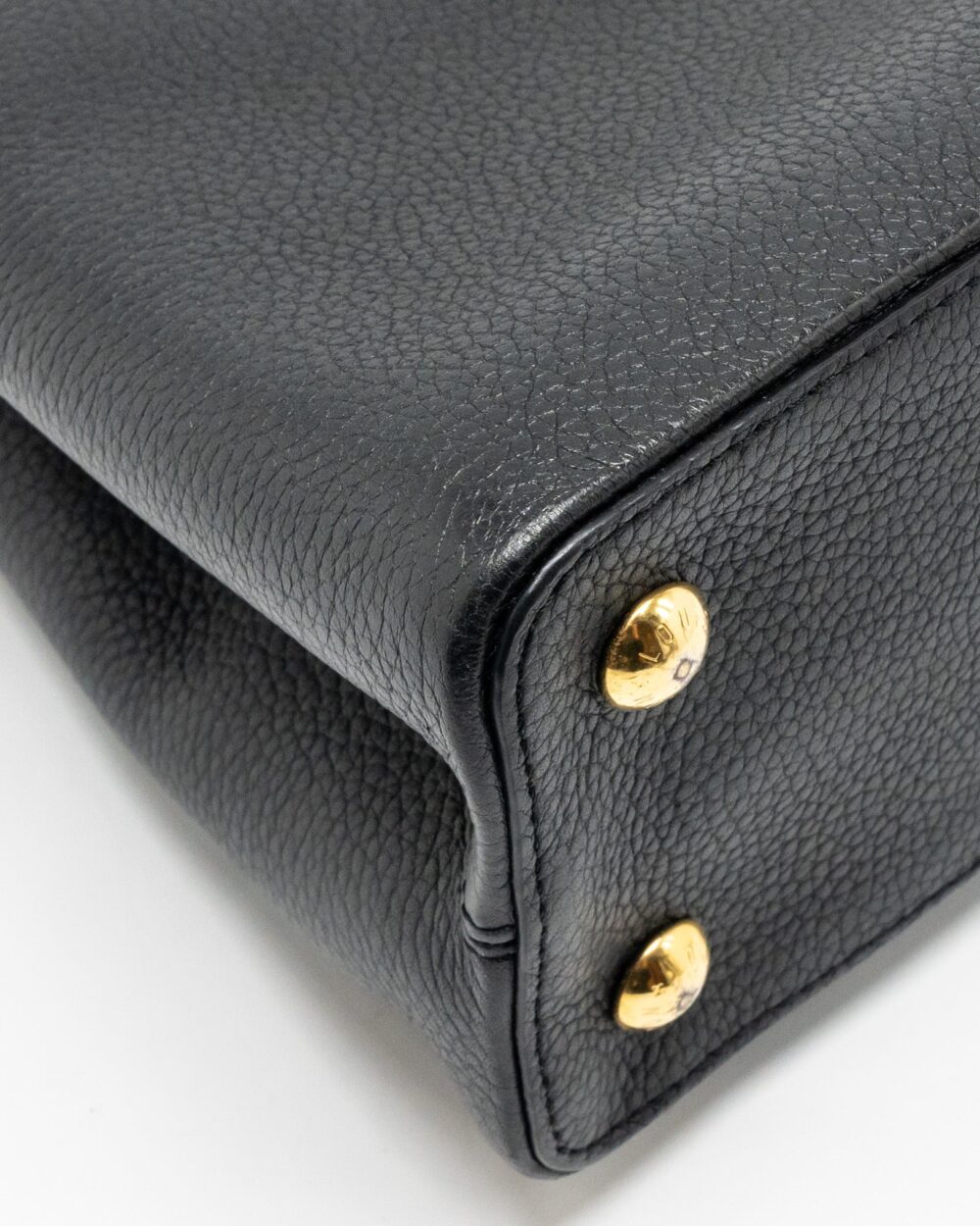 AAA Replica Louis Vuitton LV CAPUCINES MM CALFSKIN BLACK GHW