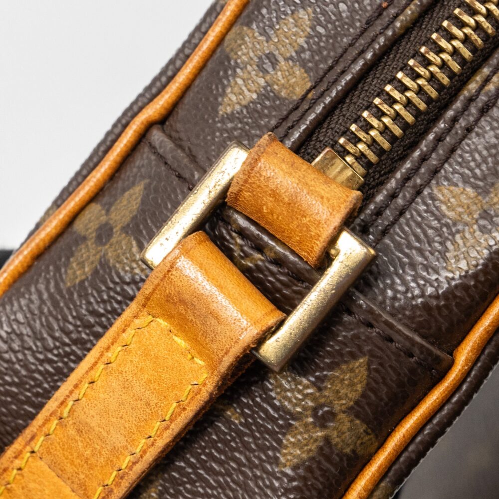 AAA Replica Louis Vuitton LV VINTAGE CITE CLUTCH POCHETTE MONOGRAM CANVAS GHW