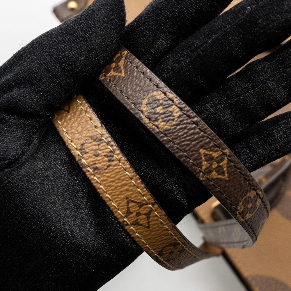 AAA Replica Louis Vuitton LV ONTHEGO MM MONOGRAM CANVAS GHW