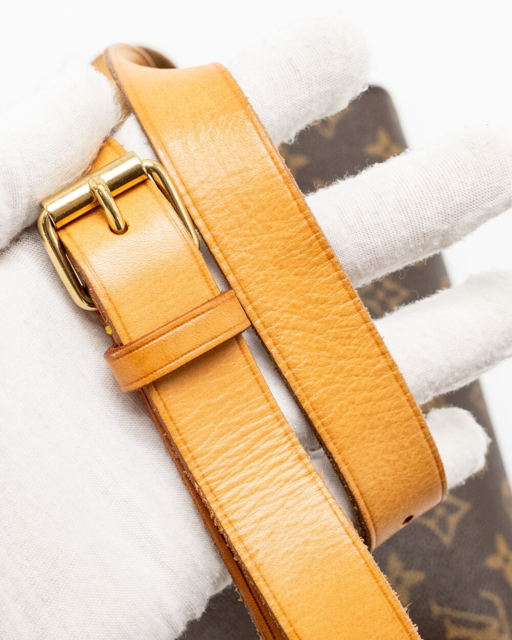 AAA Replica Louis Vuitton LV VINTAGE MESSENGER CROSSBODY BAG MONOGRAM CANVAS GHW