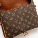 AAA Replica Louis Vuitton LV VINTAGE MESSENGER CROSSBODY BAG MONOGRAM CANVAS GHW