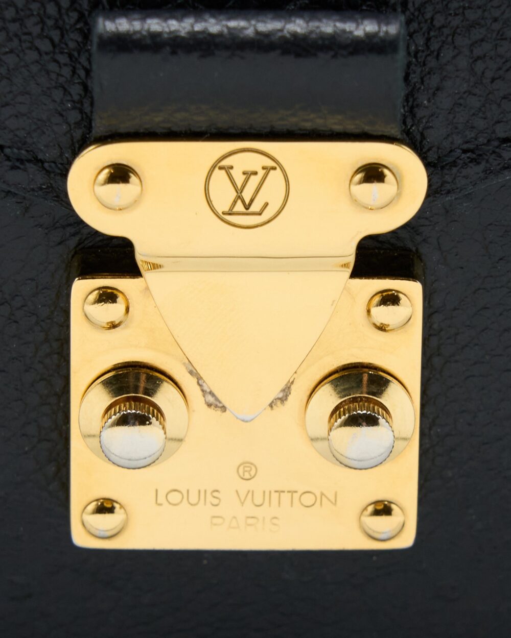 AAA Replica Louis Vuitton LV POCHETTE MÉTIS MONOGRAM EMPREINTE BLACK GHW